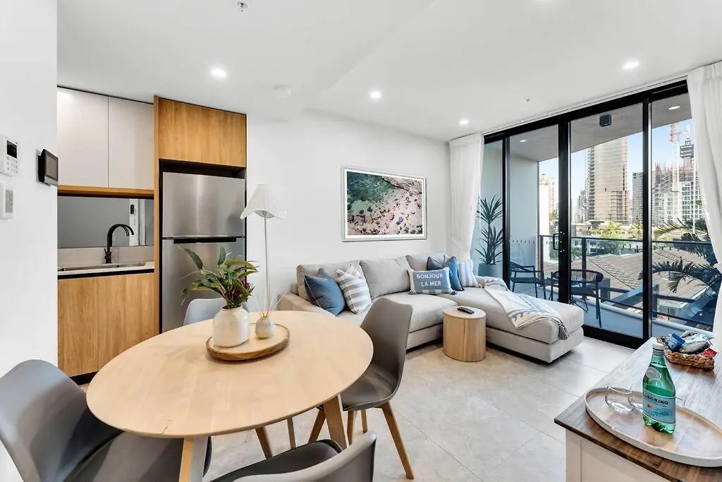 Apartment Coastal Escape In Broadbeach Gold Coast