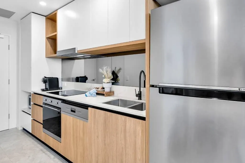 Coastal Escape In Broadbeach Gold Coast Australia